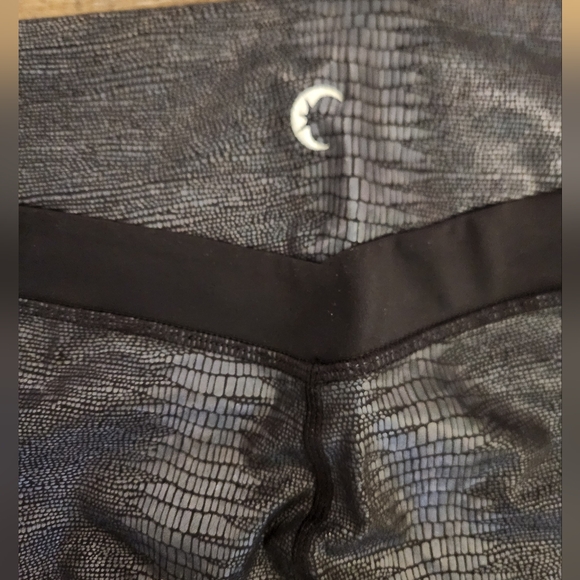 Zyia Kakadu Leggings Size 6-8 - Picture 6 of 8